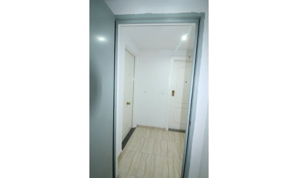 Revente - Apartment -
Torrevieja - Centro