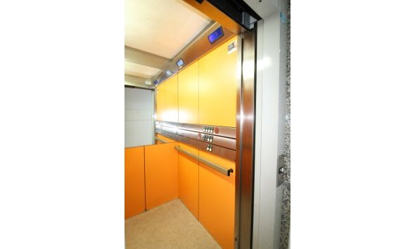 Revente - Apartment -
Torrevieja - Centro