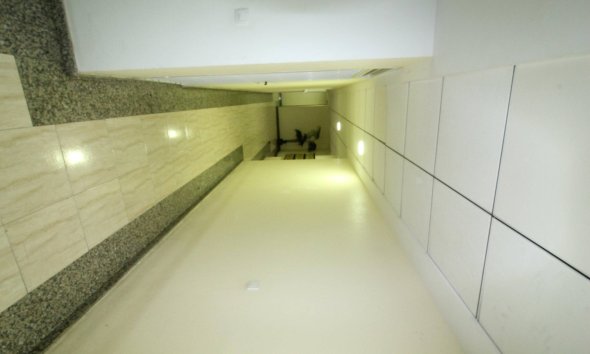 Revente - Apartment -
Torrevieja - Centro