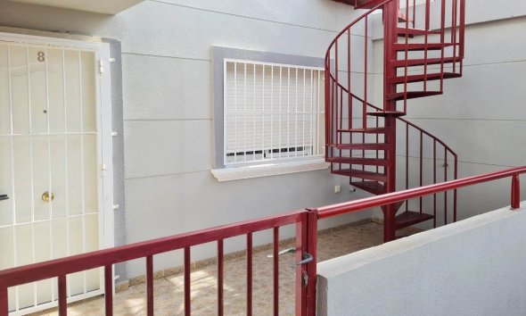 Revente - Attique -
Villamartin - Costa Blanca