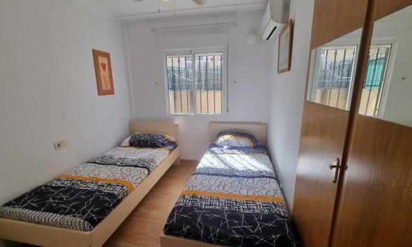 Revente - Semi Detached -
Guardamar del Segura - Urbanizaciones