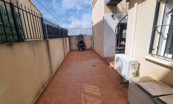 Revente - Semi Detached -
Guardamar del Segura - Urbanizaciones