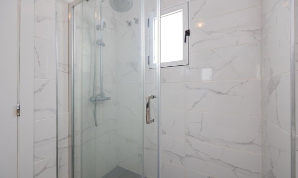 Revente - Attique -
Torrevieja - Centro