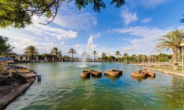 Revente - Attique -
Torrevieja - Centro