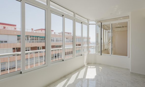 Revente - Apartment -
Torrevieja - Costa Blanca