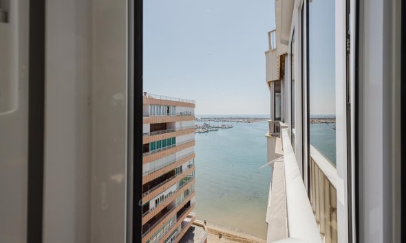Revente - Apartment -
Torrevieja - Costa Blanca