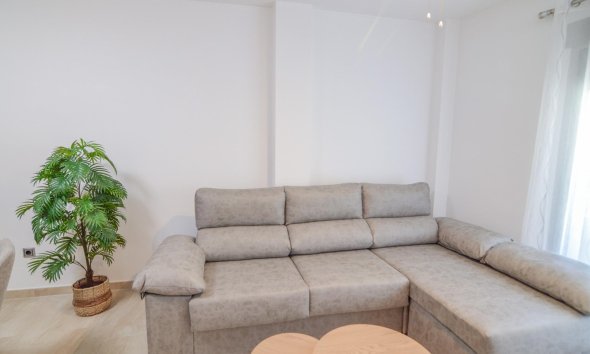 Revente - Apartment -
Torrevieja - Playa del Cura