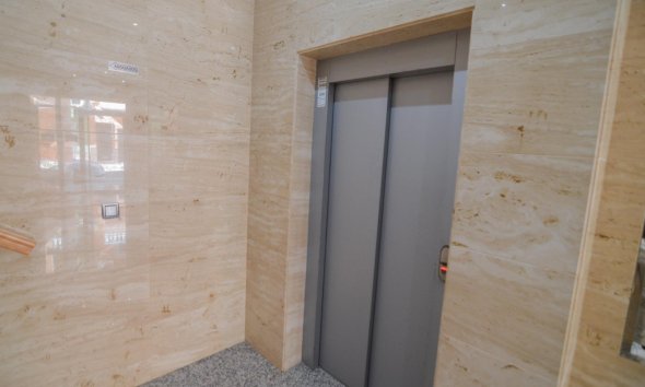 Revente - Apartment -
Torrevieja - Playa del Cura