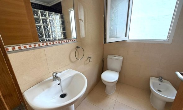 Revente - Apartment -
Torrevieja - Playa del Cura