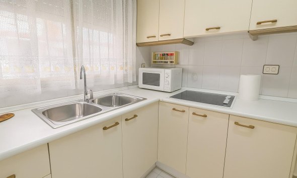 Revente - Apartment -
Torrevieja - Acequion