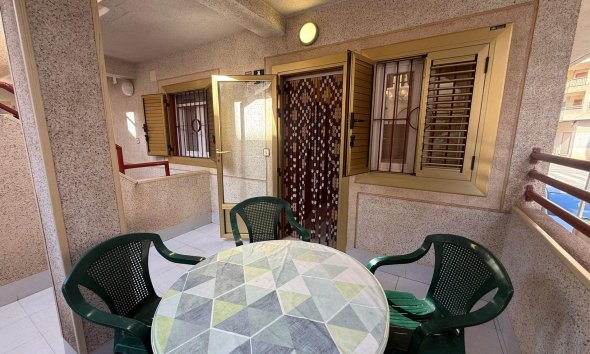 Revente - Apartment -
Torrevieja - Acequion