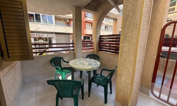 Revente - Apartment -
Torrevieja - Acequion