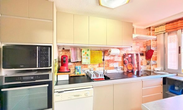 Resale - Apartment -
Torrevieja - Playa De Los Naufragos