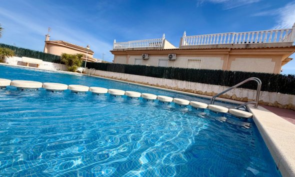 Revente - Semi Detached -
Rojales - Pueblo