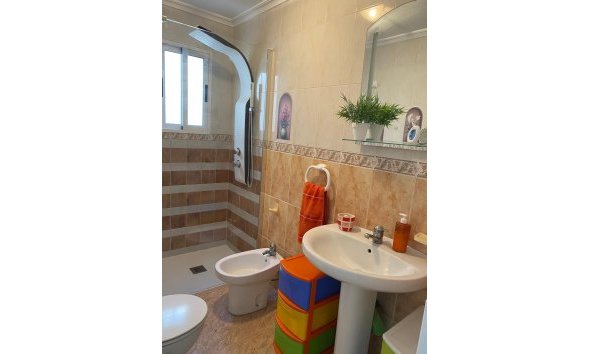 Reventa - Ático -
Torrevieja - Estacion De Autobuses