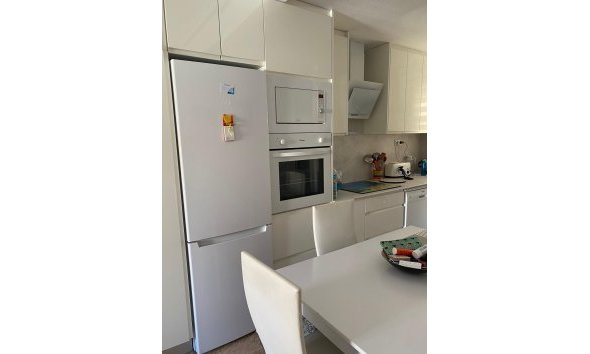 Reventa - Ático -
Torrevieja - Estacion De Autobuses