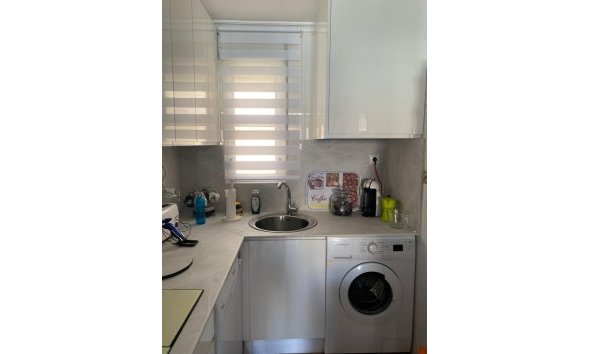 Reventa - Ático -
Torrevieja - Estacion De Autobuses