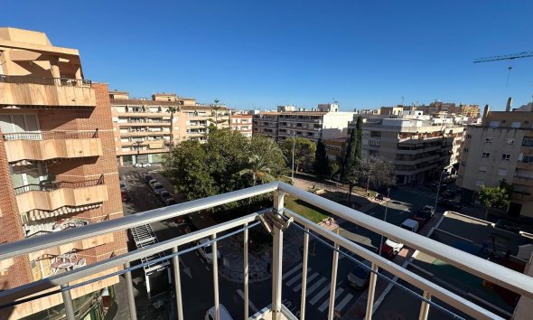 Reventa - Apartment -
Torrevieja - Estacion De Autobuses