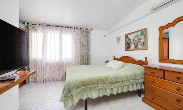 Revente - Town House -
Torrevieja - Costa Blanca
