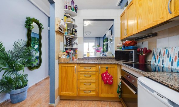 Revente - Apartment -
Torrevieja - Centro