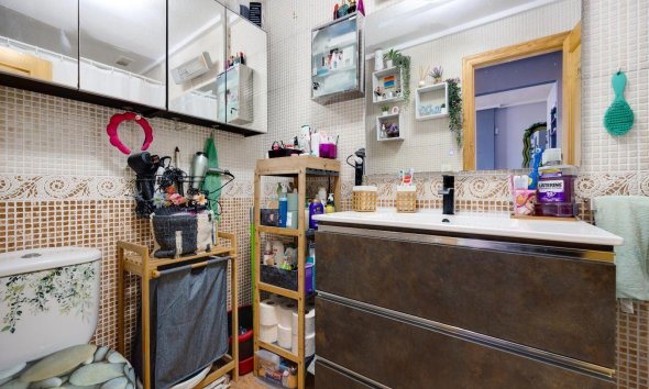 Revente - Apartment -
Torrevieja - Centro