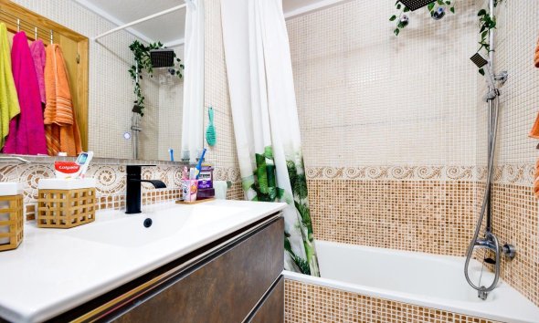 Revente - Apartment -
Torrevieja - Centro