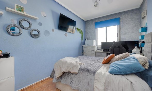 Revente - Apartment -
Torrevieja - Centro