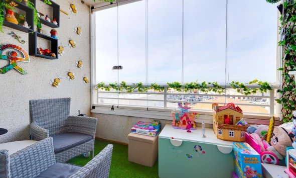 Revente - Apartment -
Torrevieja - Centro