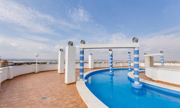 Revente - Apartment -
Torrevieja - Centro