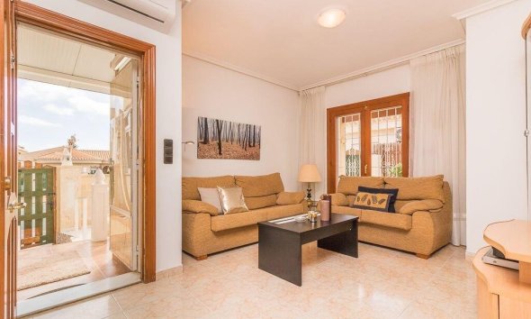 Reventa - Semi Detached -
Orihuela Costa - Playa Flamenca