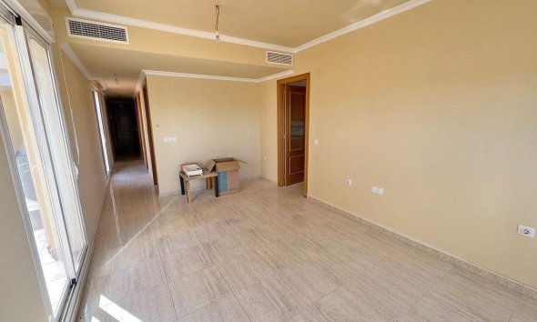 Resale - Penthouse -
Guardamar del Segura - Puerto Deportivo