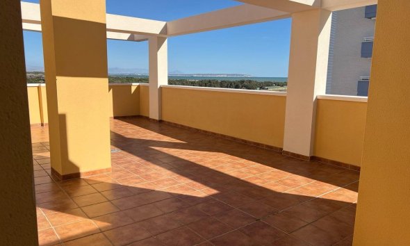 Resale - Penthouse -
Guardamar del Segura - Puerto Deportivo