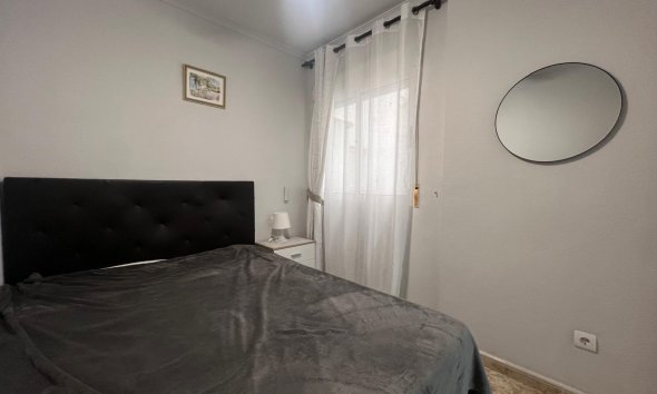Reventa - Apartment -
Torrevieja - Centro