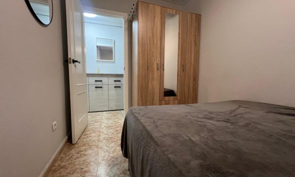 Reventa - Apartment -
Torrevieja - Centro