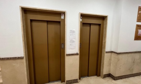 Reventa - Apartment -
Torrevieja - Centro