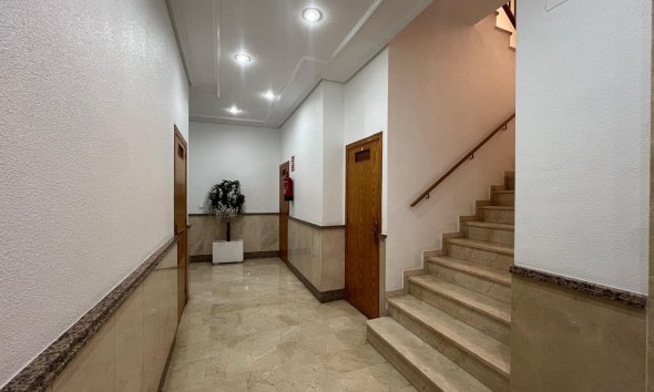 Reventa - Apartment -
Torrevieja - Centro