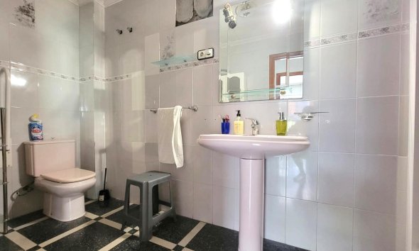 Revente - Apartment -
Torrevieja - Centro