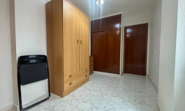 Revente - Apartment -
Torrevieja