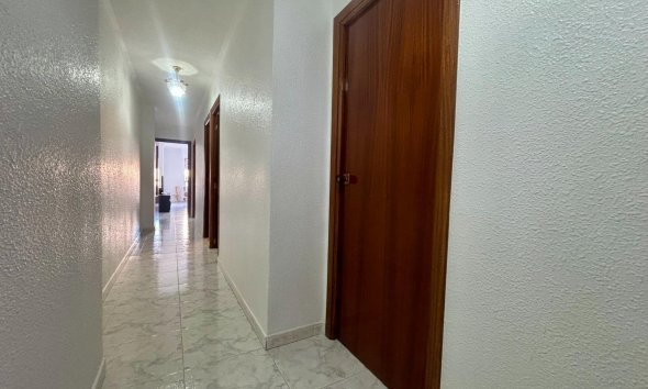 Revente - Apartment -
Torrevieja