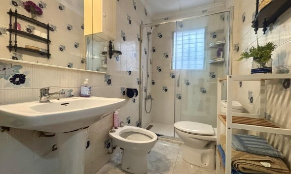 Revente - Apartment -
Torrevieja