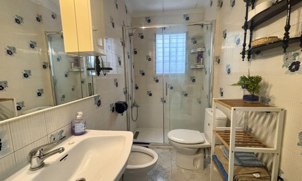 Revente - Apartment -
Torrevieja