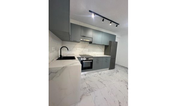 Revente - Apartment -
Torrevieja - La Veleta