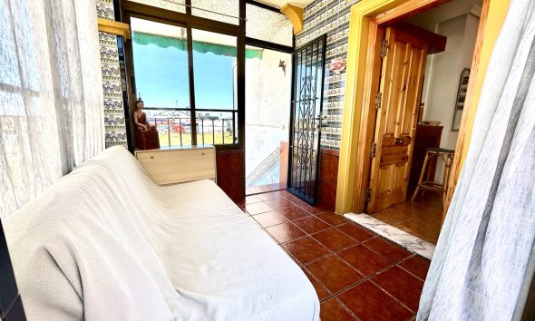 Revente - Apartment -
Punta Prima - Costa Blanca