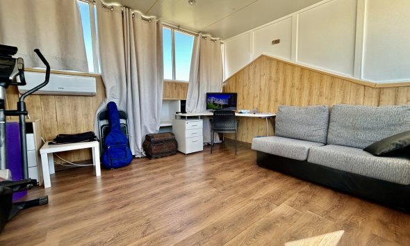 Revente - Apartment -
Punta Prima - Costa Blanca