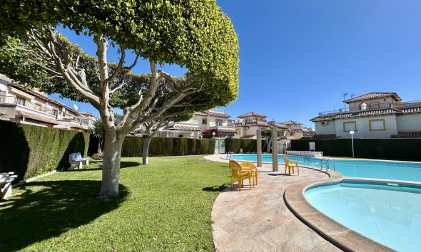 Revente - Apartment -
Punta Prima - Costa Blanca