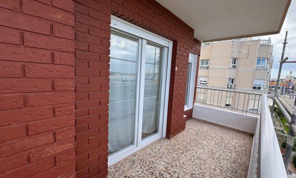 Resale - Apartment -
Torrevieja - Costa Blanca