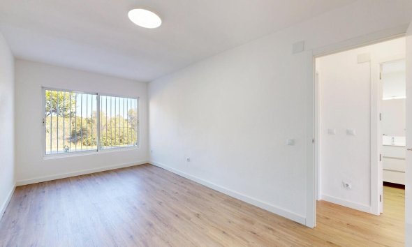 Resale - Bungalow -
Villamartin - Costa Blanca