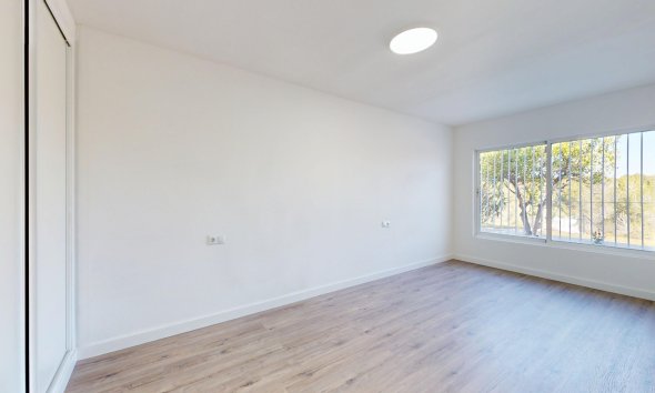 Reventa - Bungalow -
Villamartin - Costa Blanca