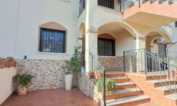 Resale - Apartment -
Torrevieja - Parque Acuático - Sector 25