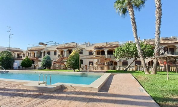 Resale - Apartment -
Torrevieja - Parque Acuático - Sector 25